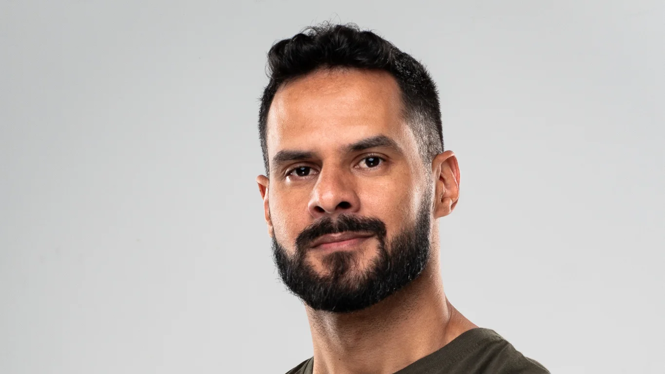 Capa de Paulo Costa