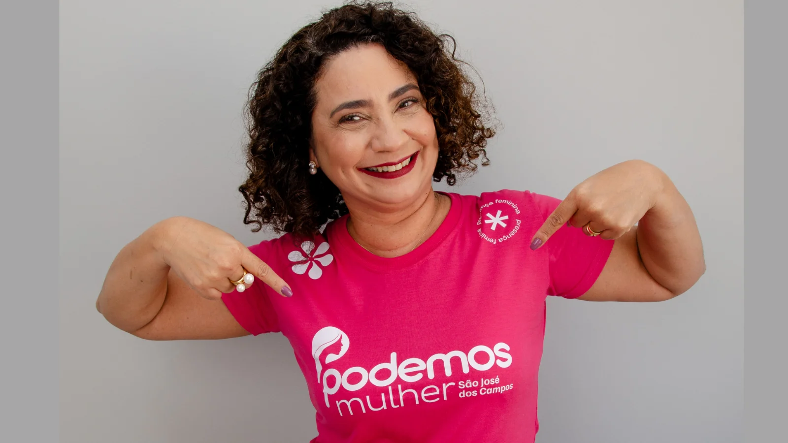 Capa de Luana Romani