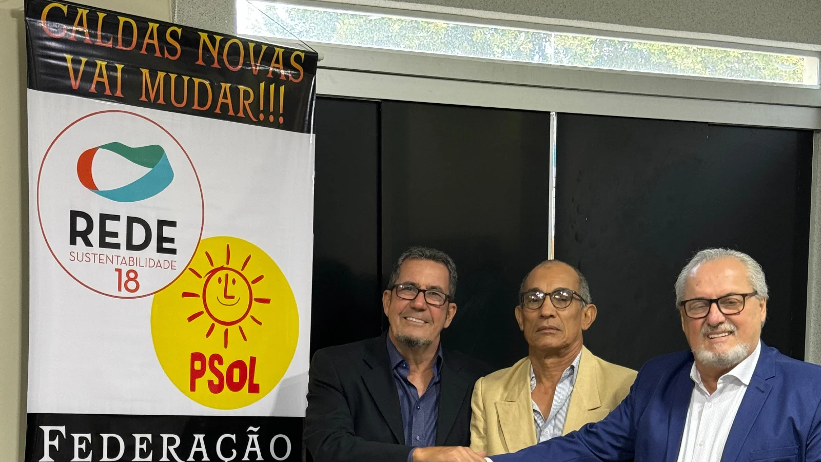 Capa de Roberto Almeida