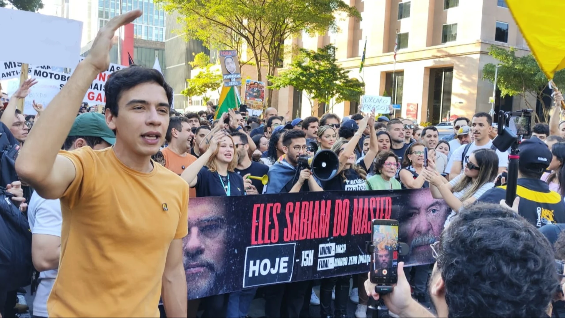 Capa de Jonathan Oliveira